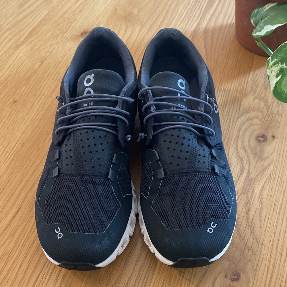 On Running Women's Black and White Cloudflow Athletic Shoes - Picture 8 of 10